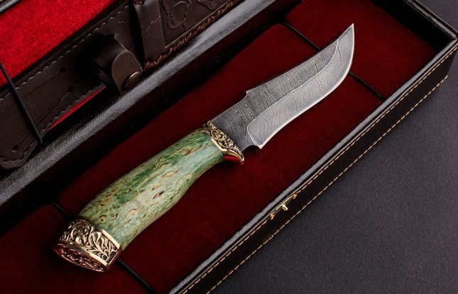 Подарочный нож «Клык 2» (дамасская сталь, карельская береза) в футляре - фото №2