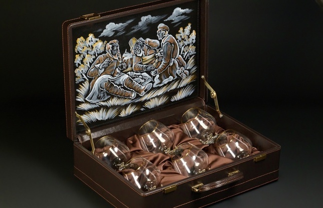 Бокал для коньяка "Охотники на привале"эконом   6 шт. в подарочном футляре с художественным оформлением  430 мл