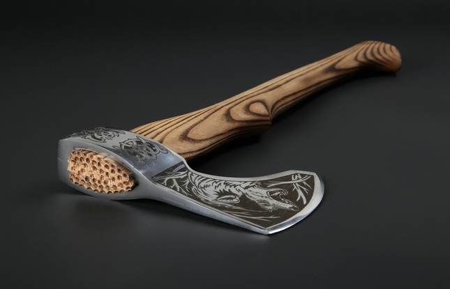 Топор Варяг,  рисунок Волк - фото №1