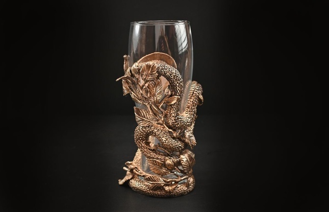 Набор пивных бокалов "Год Змеи" 2 шт. в подарочном футляре с художественным оформлением - фото №5