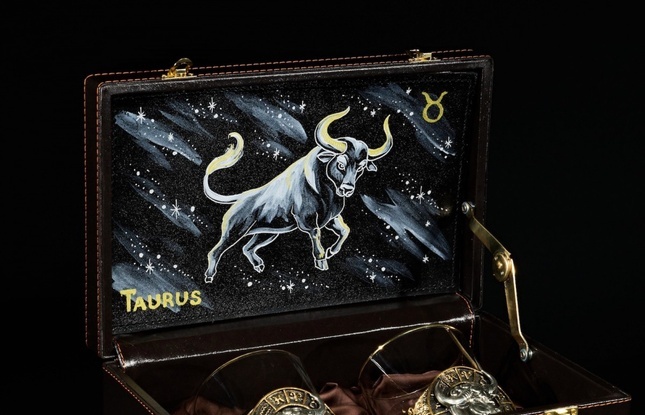 Стакан для виски Зодиак  "Телец" 2 шт.  в подарочном кейсе с художественным оформлением 310 мл - фото №2