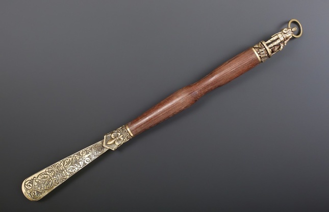 Ложка для обуви "Охотник и собака" - фото №1