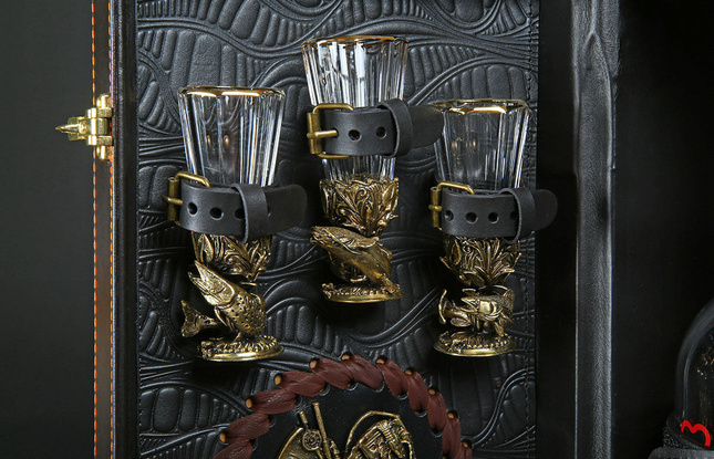 Кейс для алкоголя Арт-Мастер 8 "Рыбалка" - фото №2