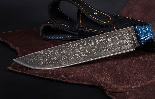 Авторский Нож «Охотник» (мозаичный дамаск с никелем, кость моржа, больстер мозайка) скримшоу - фото №5