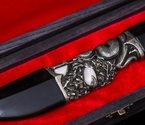Авторский нож «Питон» (нержавеющий дамаск, черное дерево, благородный металл, клык моржа) - фото №2