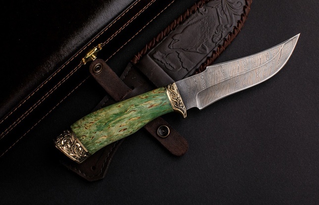 Подарочный нож «Клык 2» (дамасская сталь, карельская береза) в футляре - фото №1