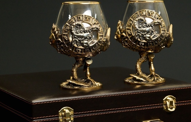 Бокал для коньяка Зодиак "Скорпион"  2 шт.  в подарочном футляре с художественным оформлением  430 мл