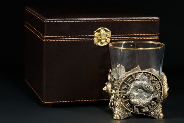 Стакан для виски Зодиак  "Рыбы"  1 шт.  в подарочном кейсе с художественным оформлением 310 мл