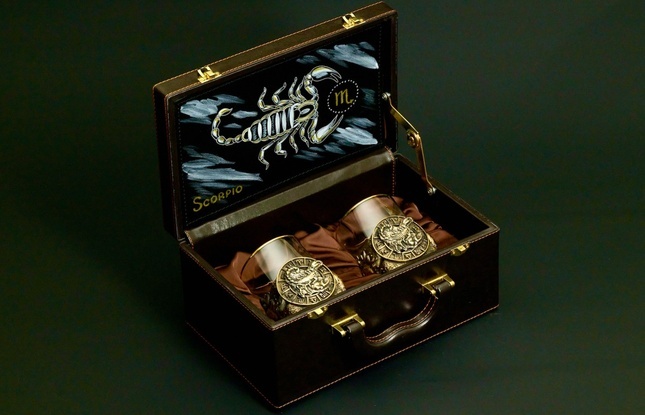 Стакан для виски Зодиак "Скорпион"  2 шт.  в подарочном кейсе с художественным оформлением 310 мл - фото №1