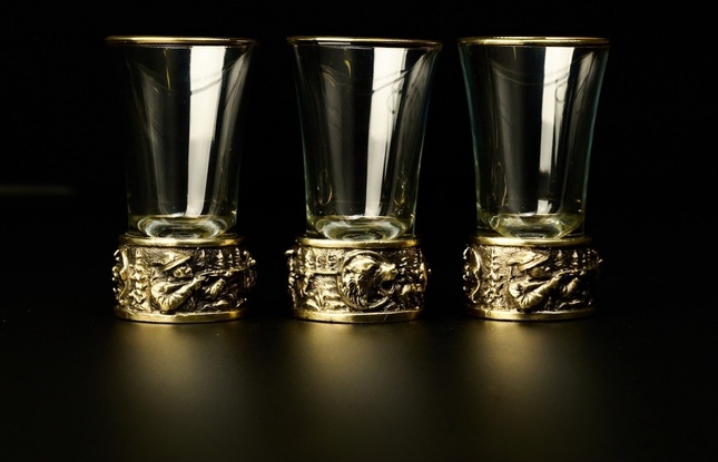 Набор стопок для  текилы "Охота на медведя"  50 мл 3 шт  в подарочном футляре с художественным оформлением - фото №12