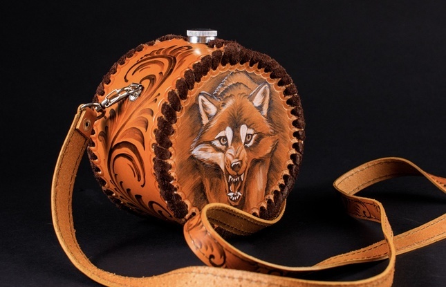 Фляжка 1000 мл. круглая с ремнем - фото №2