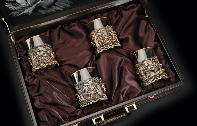 Подарочный набор стаканов для виски   Охота  4 шт. 310 мл в подарочном кейсе  с художественным оформлением - фото №2