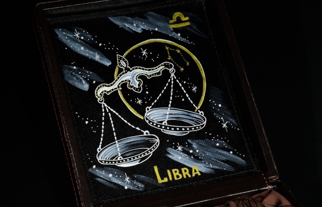 Набор лафитников для водки «Знаки Зодиака Весы» (2 шт.) в подарочном футляре c художественным оформлением 50 мл - фото №2