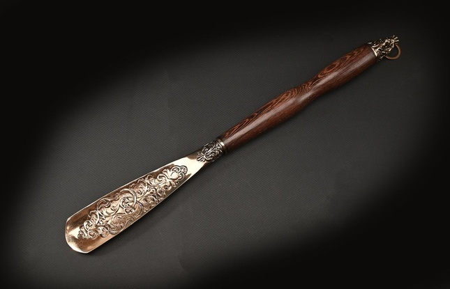 Ложка для обуви "Лев VIP" - фото №1