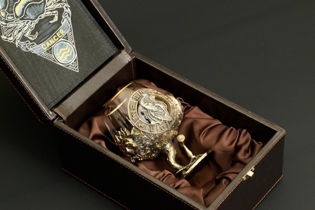 Бокал для коньяка Зодиак «Рак» в подарочном футляре