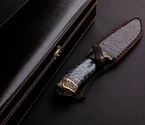 Подарочный нож «Клык 2» (дамасская сталь, акрил) в футляре - фото №3
