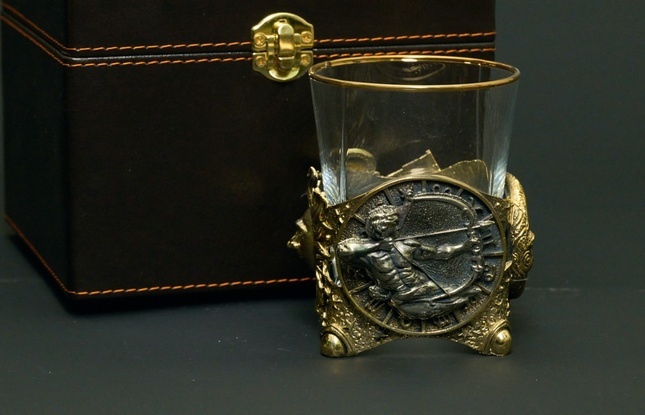 Стакан для виски Зодиак "Стрелец"  1 шт.  в подарочном кейсе с художественным оформлением 310 мл