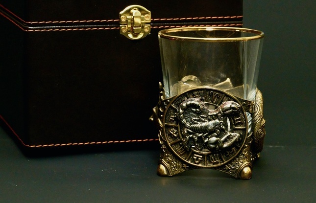 Стакан для виски Зодиак "Скорпион"  1 шт.  в подарочном кейсе с художественным оформлением 310 мл - фото №2