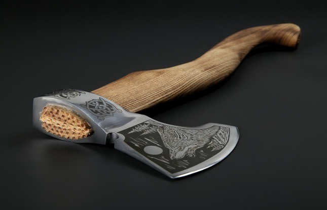 Топор Русич, рисунок Волк - фото №1