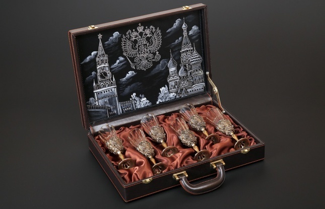 Набор рюмок-лафитников «Герб» (6 шт.) в подарочном футляре  с художественным оформлением  50 мл - фото №2