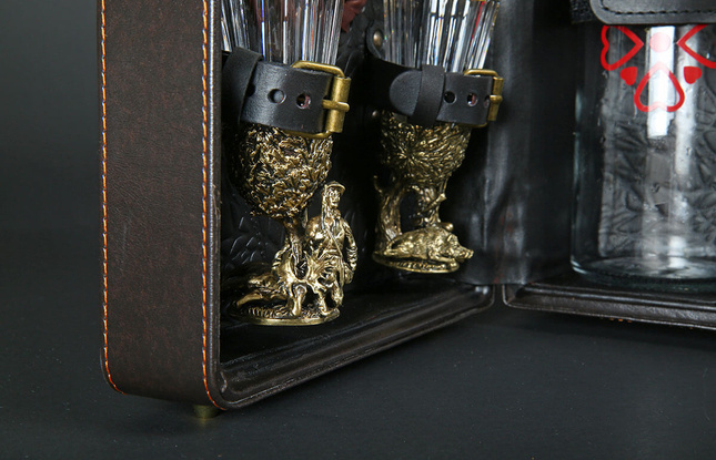 Кейс для алкоголя Арт-Мастер 5 "Охота" - фото №2