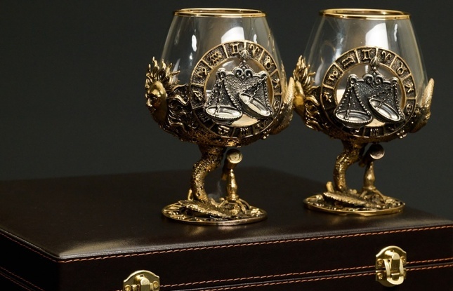 Бокал для коньяка Зодиак "Весы"  2 шт.  в подарочном футляре с художественным оформлением  430 мл