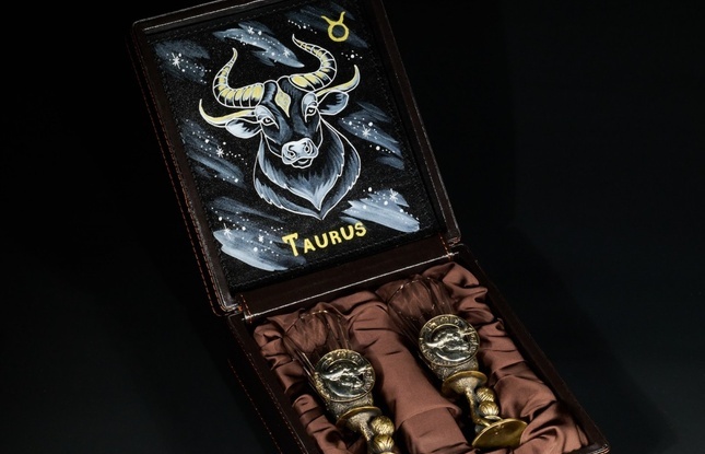Набор лафитников для водки «Знаки Зодиака Телец» (2 шт.) в подарочном футляре c художественным оформлением 50 мл - фото №1