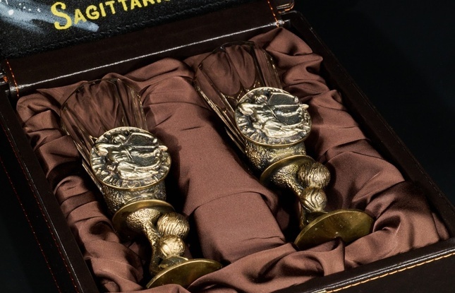 Набор лафитников для водки «Знаки Зодиака Стрелец» (2 шт.) в подарочном футляре c художественным оформлением 60 мл - фото №3