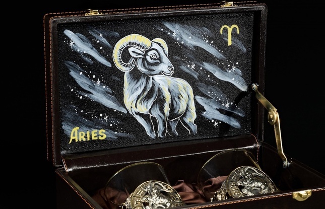 Стакан для виски Зодиак  "Козерог" 2 шт.  в подарочном кейсе с художественным оформлением 310 мл - фото №2