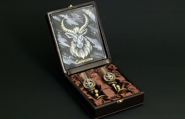 Набор лафитников для водки «Знаки Зодиака Козерог» (2 шт.) в подарочном футляре c художественным оформлением 50 мл - фото №1