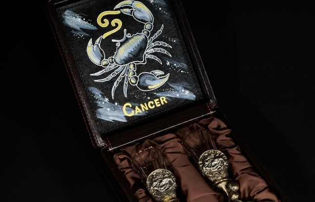 Набор лафитников для водки «Знаки Зодиака Рак» (2 шт.) в подарочном футляре c художественным оформлением 50 мл - фото №1