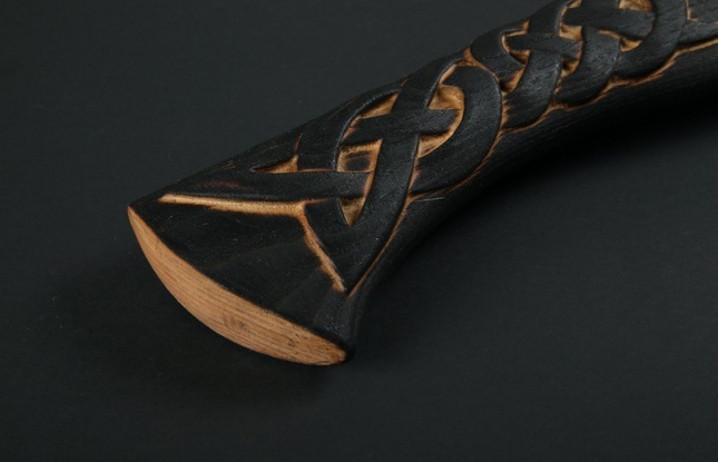 Топор Охотник, рисунок узор, резная ручка - фото №4