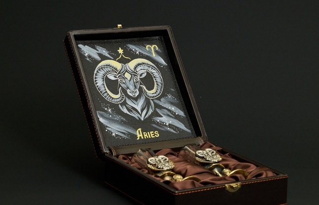 Набор лафитников для водки «Знаки Зодиака Овен» (2 шт.) в подарочном футляре c художественным оформлением 50 мл - фото №2