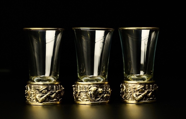 Набор стопок для  текилы "Охота на медведя"  50 мл 3 шт  в подарочном футляре с художественным оформлением - фото №10