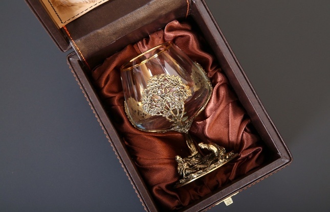 Бокал  для коньяка "Охотники на привале" в подарочном футляре с художественным оформлением  430 мл - фото №4