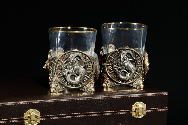 Стакан для виски Зодиак  "Козерог" 2 шт.  в подарочном кейсе с художественным оформлением 310 мл