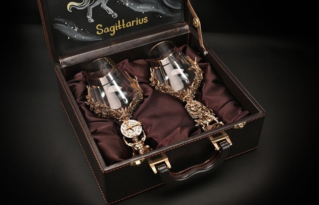 Бокал для вина "Гороскоп Стрелец"  2 шт.  в подарочном футляре с художественным оформлением  430 мл - фото №1