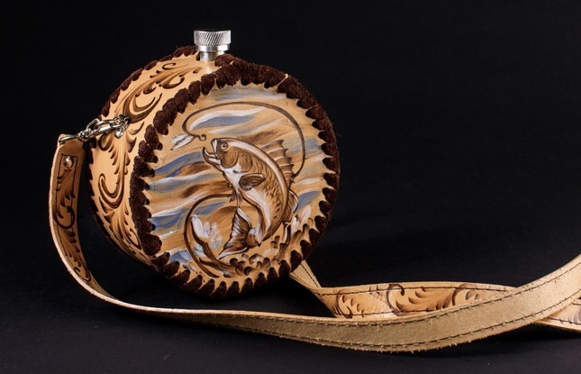 Фляжка 700 мл. круглая с ремнем - фото №4