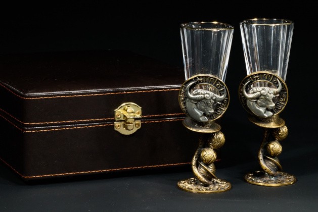 Набор лафитников для водки «Знаки Зодиака Телец» (2 шт.) в подарочном футляре c художественным оформлением 50 мл