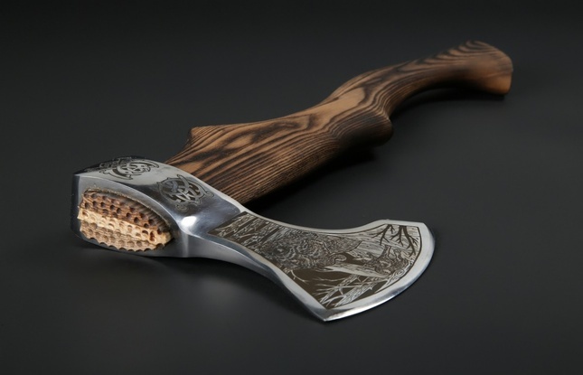 Топор Скиф, рисунок Медведь - фото №1