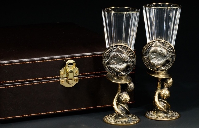 Набор лафитников для водки «Знаки Зодиака Рыбы» (2 шт.) в подарочном футляре c художественным оформлением 50 мл