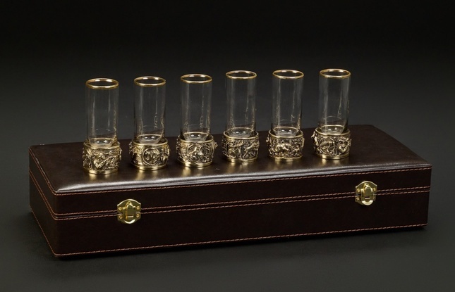 Набор стопок патрон  "Охота""  50 мл 6 шт  в подарочном футляре с художественным оформлением - фото №1