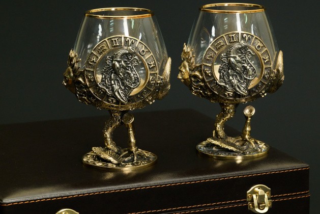 Бокал для коньяка Зодиак "Рак"  2 шт.  в подарочном футляре с художественным оформлением  430 мл