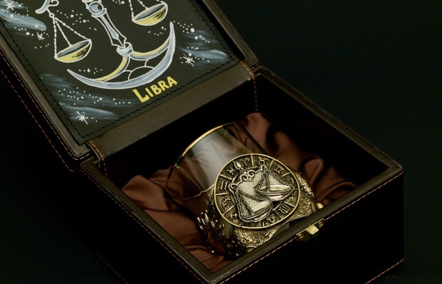 Стакан для виски Зодиак "Весы"  1 шт.  в подарочном кейсе с художественным оформлением 310 мл - фото №2