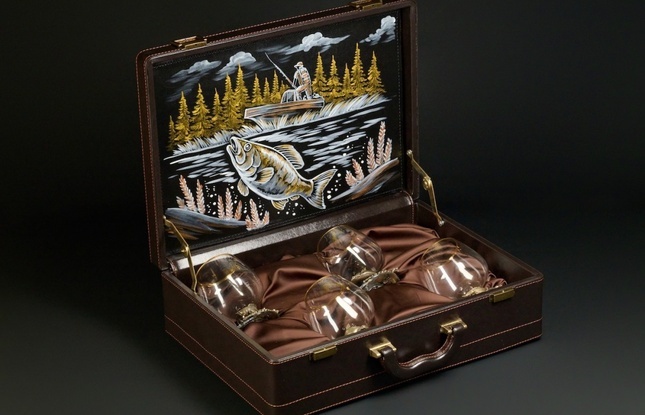 Набор бокалов  «Рыбалка»  эконом 4 шт. в подарочном кейсе с художественным оформлением  430 мл