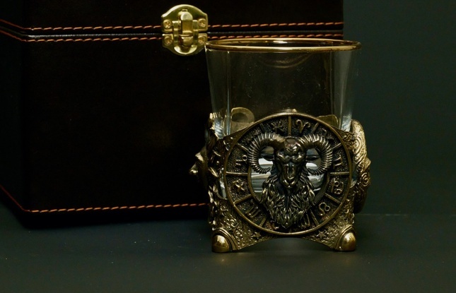 Стакан для виски Зодиак "Овен"  1 шт.  в подарочном кейсе с художественным оформлением 310 мл