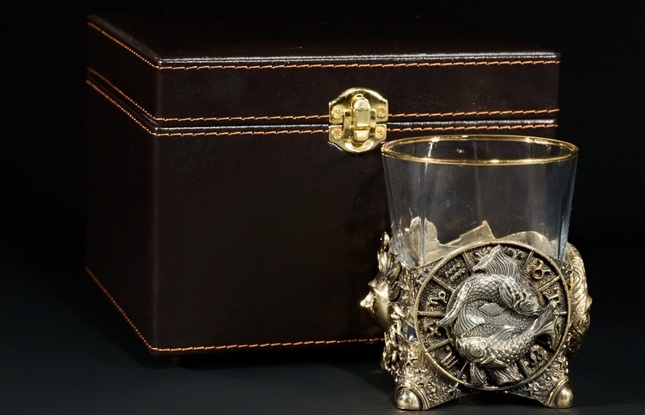 Стакан для виски Зодиак  "Рыбы"  1 шт.  в подарочном кейсе с художественным оформлением 310 мл