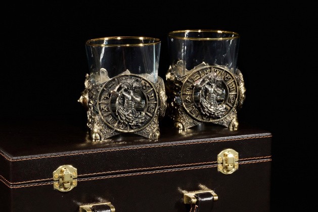 Стакан для виски Зодиак  "Водолей" 2 шт.  в подарочном кейсе с художественным оформлением 310 мл