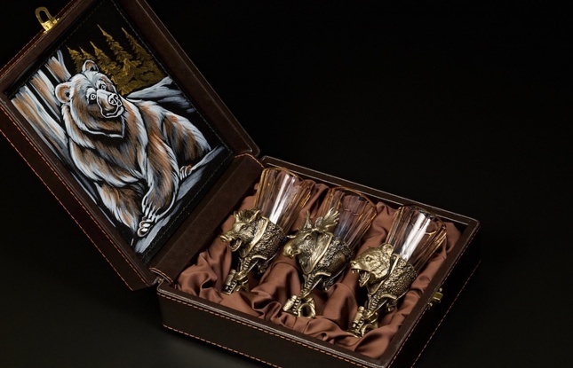 Набор лафитников «Охотничьи Трофеи" 3 шт.  в подарочном футляре с художественным оформлением  50 мл