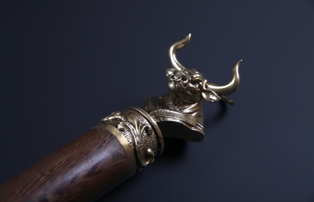 Ложка для обуви  "Бык бюст" - фото №3